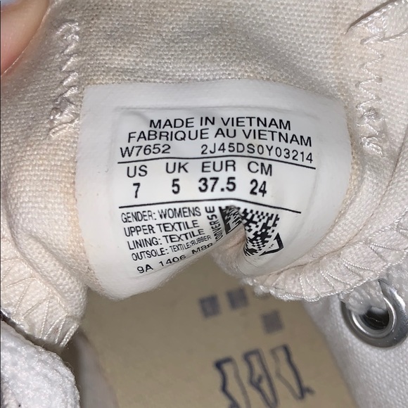 White low converse - Picture 5 of 5
